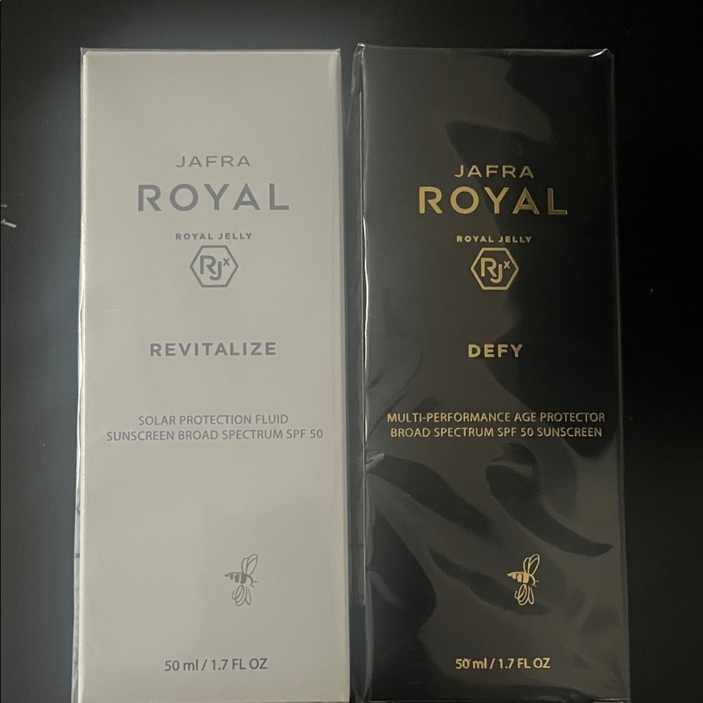 JAFRA Royal Revitalize and Defy Duo in Black and White
